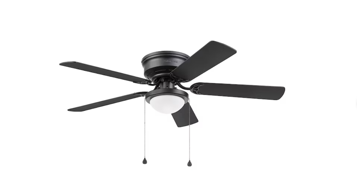 Harbor Breeze Armitage 52-in Matte Black Indoor Flush Mount Ceiling Fan with Light (5-Blade)